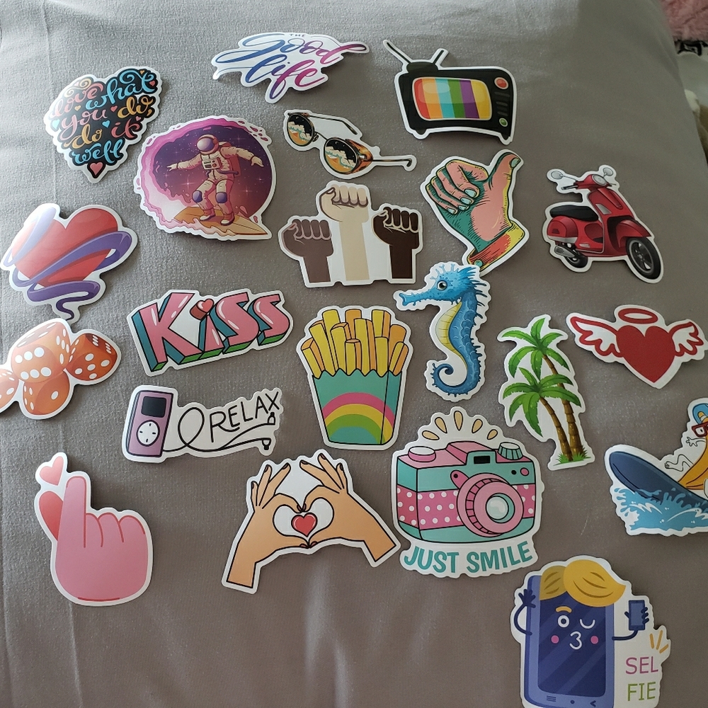6/$4 Hydro flask stickers random selection